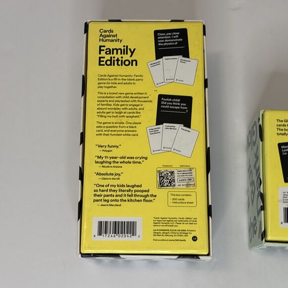 Card Against Humanity Family Edition Game 600 Cards & Glow In The Dark 300 Cards - Picture 4 of 9